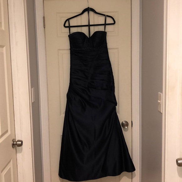 Bill Levkoff strapless bridesmaid dress. - Picture 1 of 7